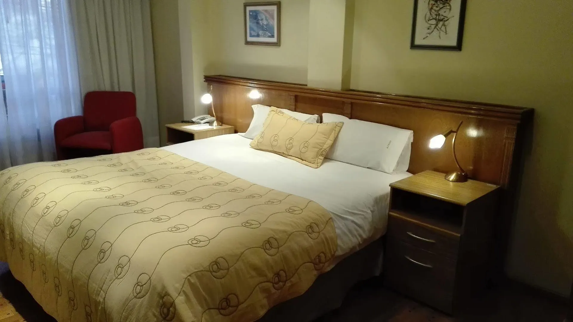 **** Aparthotel Altezza Apart Suites Mendoza Argentinien